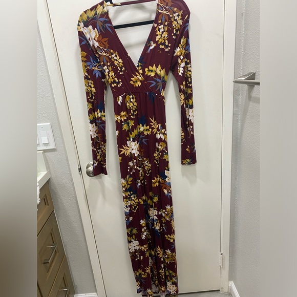 Jessica Simpson Women's Maternity V-Neck Maxi Dress - Picture 2 of 4